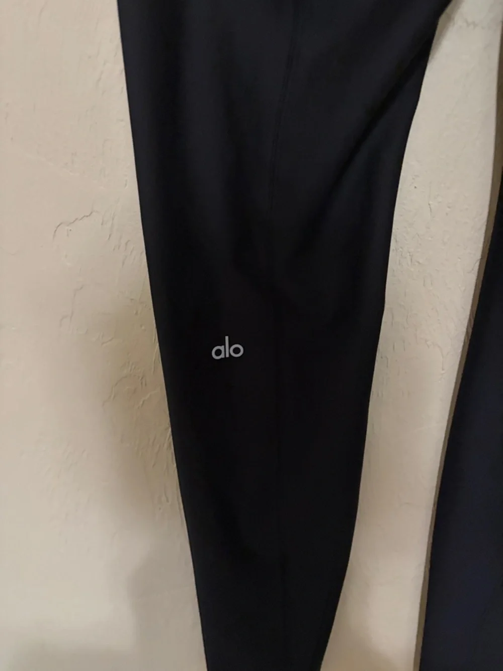 Alo Black High-Waist Leggings. Excellent Condition!
